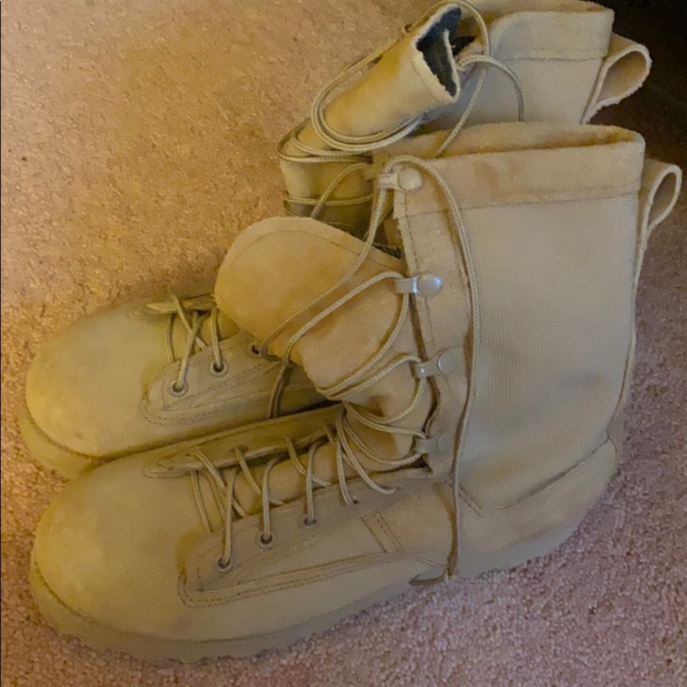 Belleville Winter Boots NWOT
